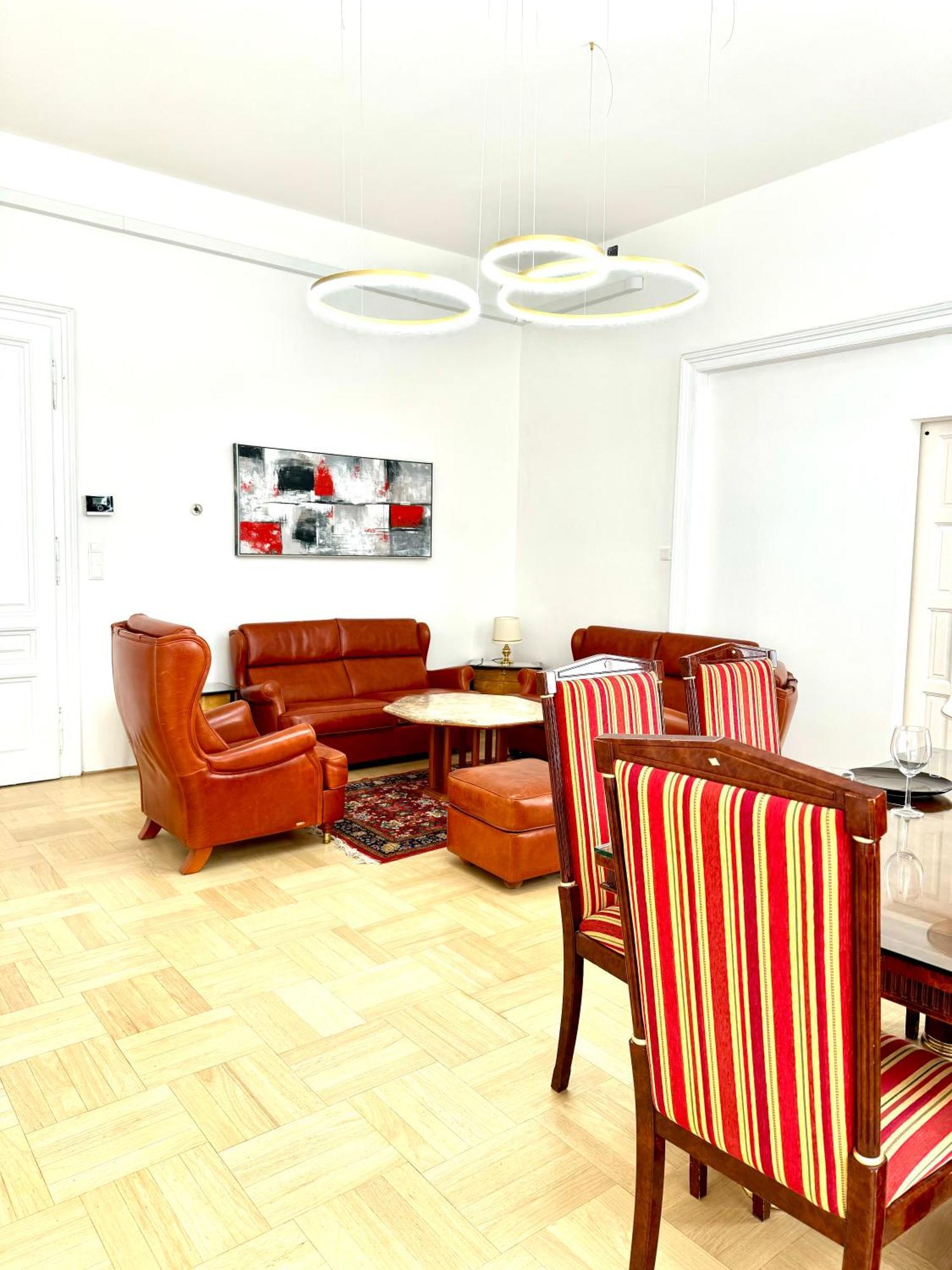 Opera 145 M2 Apartament